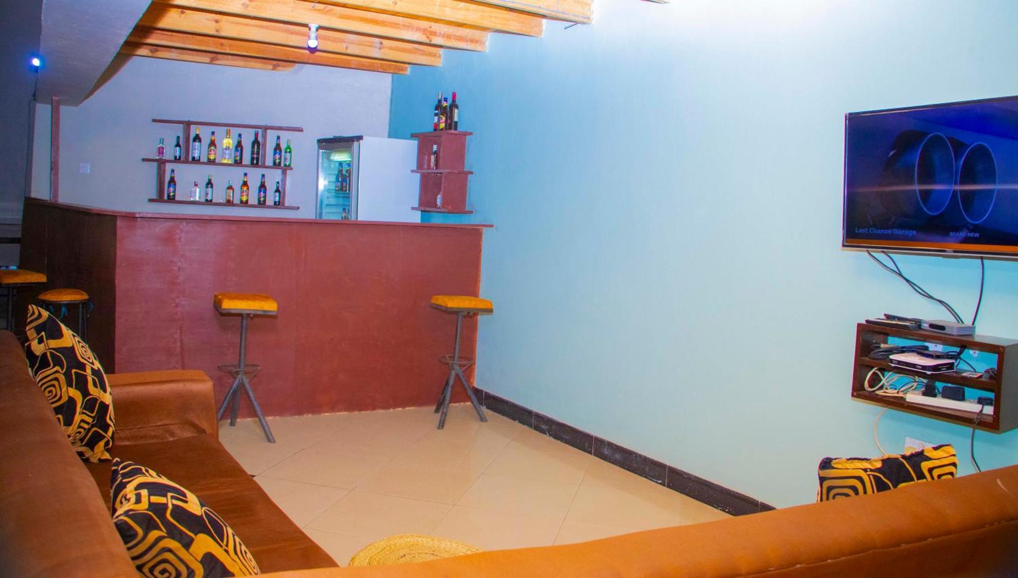 Shamba Hostel Usa River エクステリア 写真