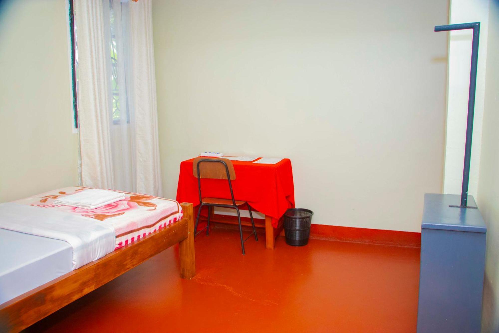 Shamba Hostel Usa River エクステリア 写真